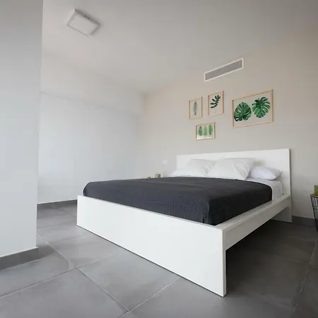 Fantastico Atico En Primera Linea De Playa Apartmán *