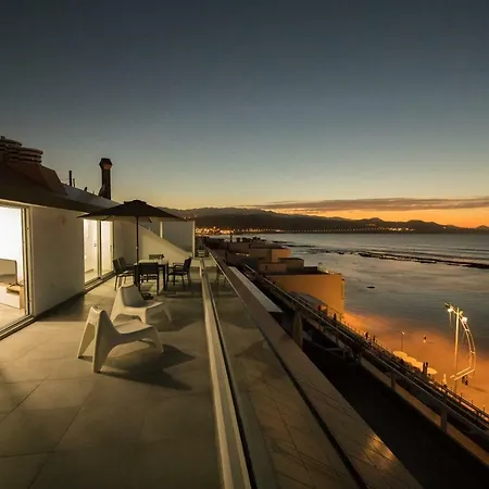 Fantastico Atico En Primera Linea De Playa Apartmán *